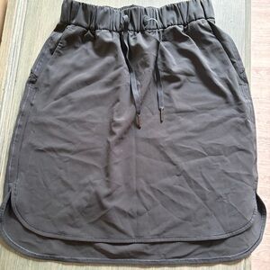 Lululemon on the fly skirt. Blue/Grey. Size 6.